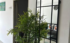 Laurel plaza 46
